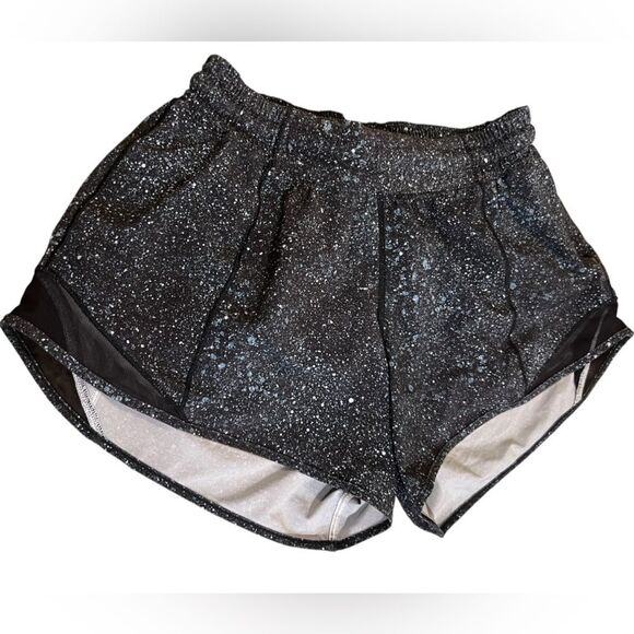 Lululemon shorts size 4 - Picture 1 of 6